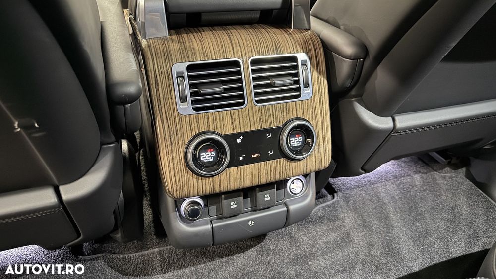 Land Rover Range Rover Vogue - 36