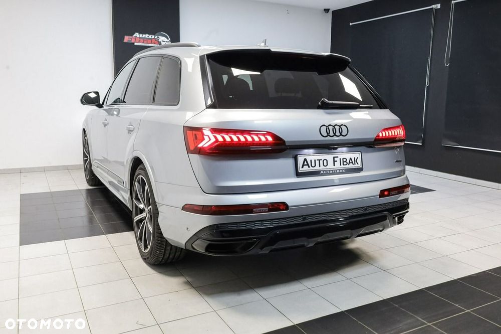 Audi Q7 - 12