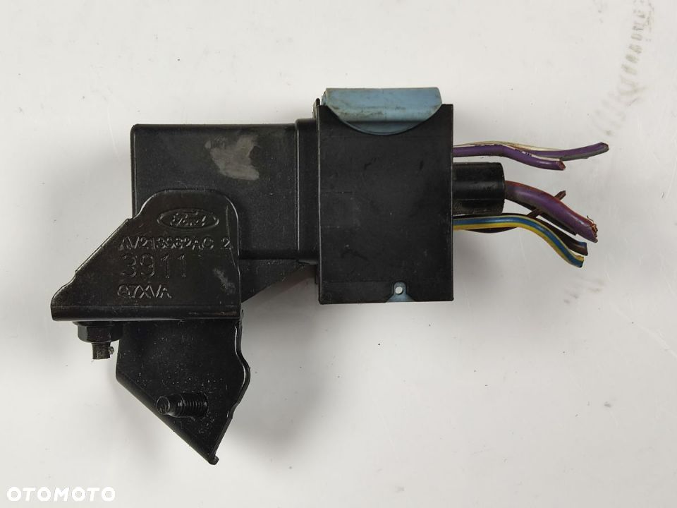 CITROEN PEUGEOT FORD Przekaźnik Świec Żarowych 51 299 049 - 1