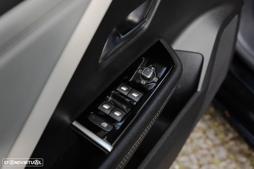 Opel Astra 1.5 D Elegance Aut. - 11