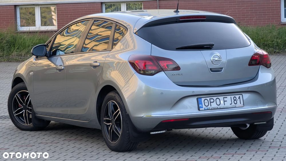 Opel Astra 1.4 T Enjoy - 31