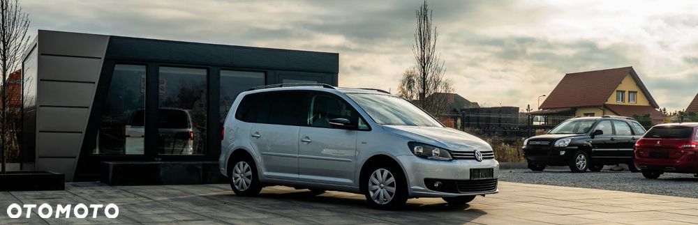 Volkswagen Touran - 10