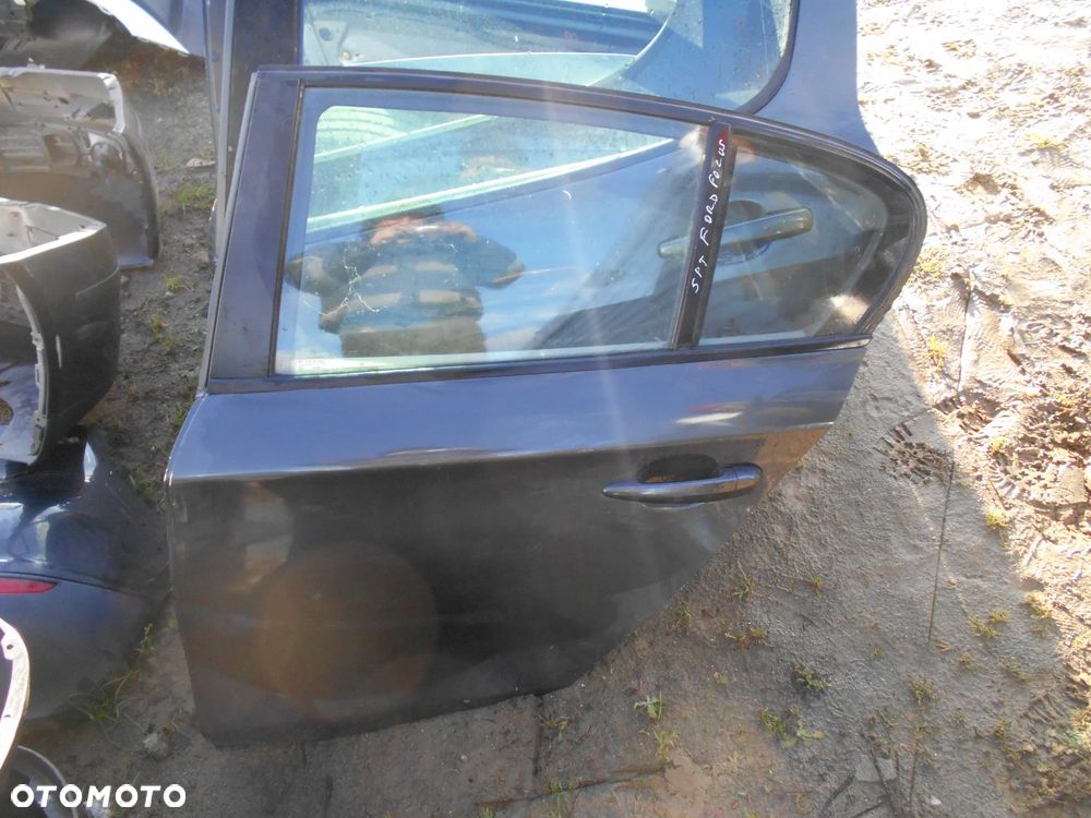 BMW E87 DRZWI LEWE TYŁ KPL.