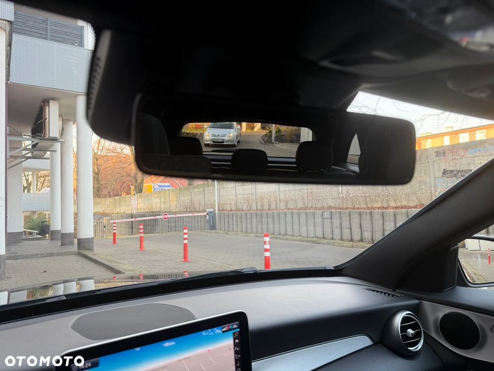 Mercedes-Benz Klasa C 200 9G-TRONIC AMG Line - 29