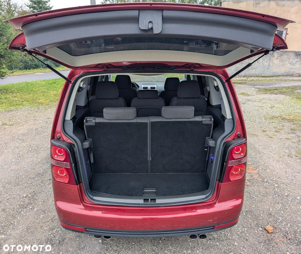 Volkswagen Touran - 7