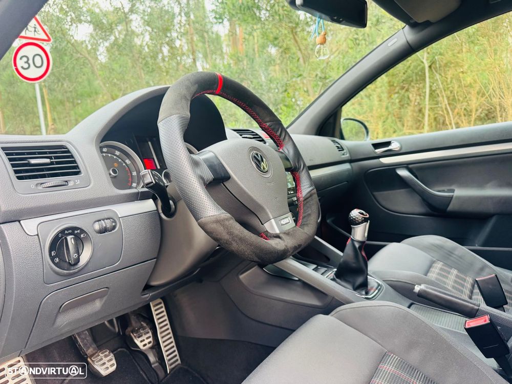 VW Golf 2.0 GTi - 18