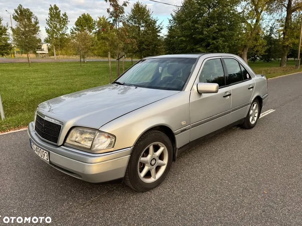 Mercedes-Benz Klasa C 220 D Elegance - 2