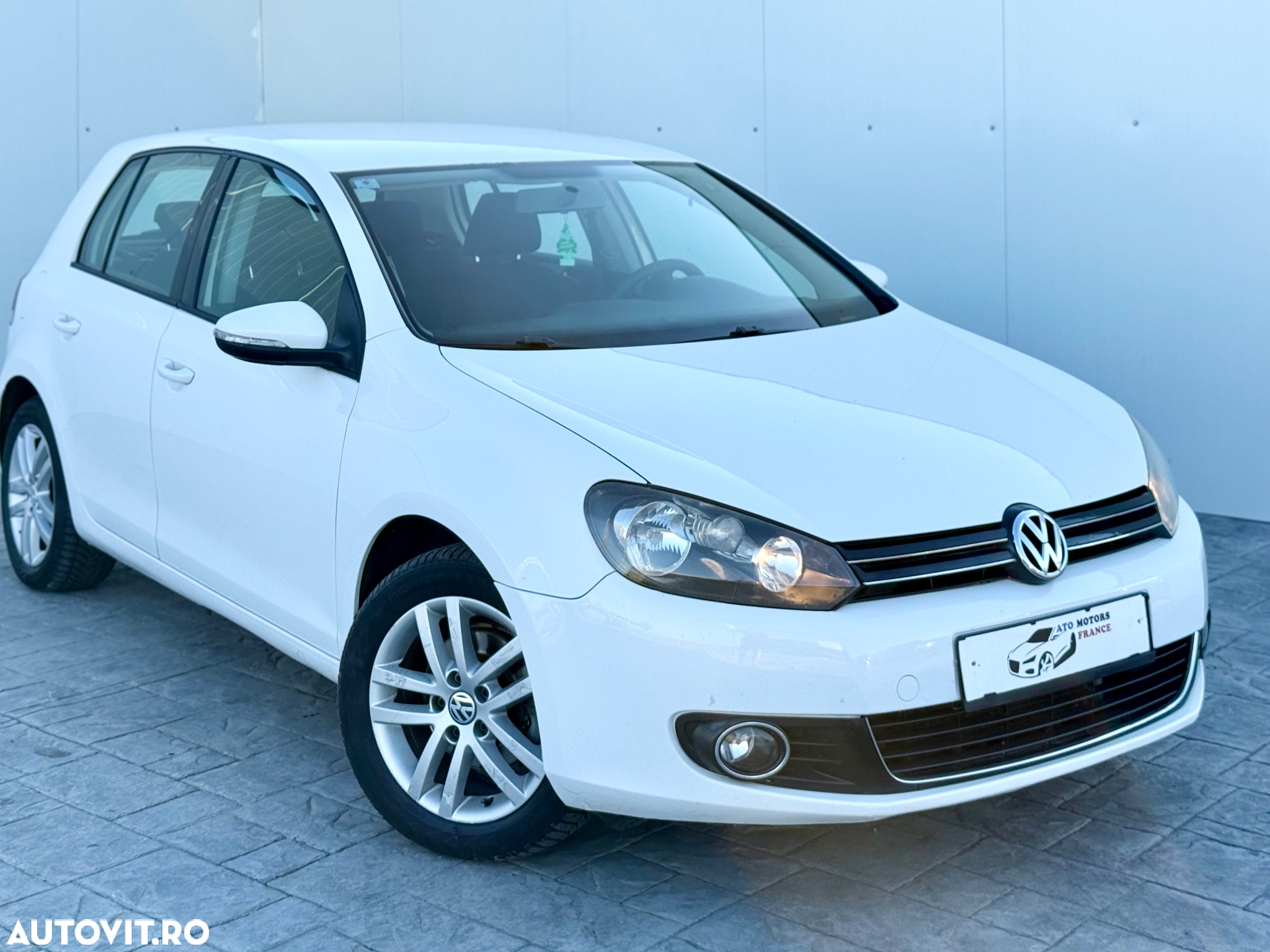Volkswagen Golf 1.6 TDI BlueMotion Technology DPF Highline DSG - 2
