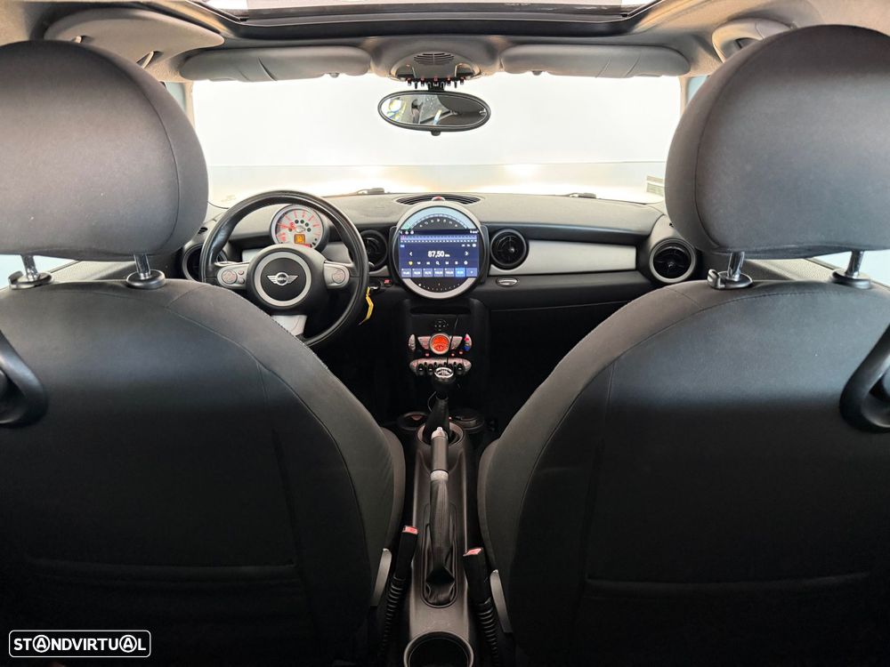 MINI 3 Portas Cooper D - 16