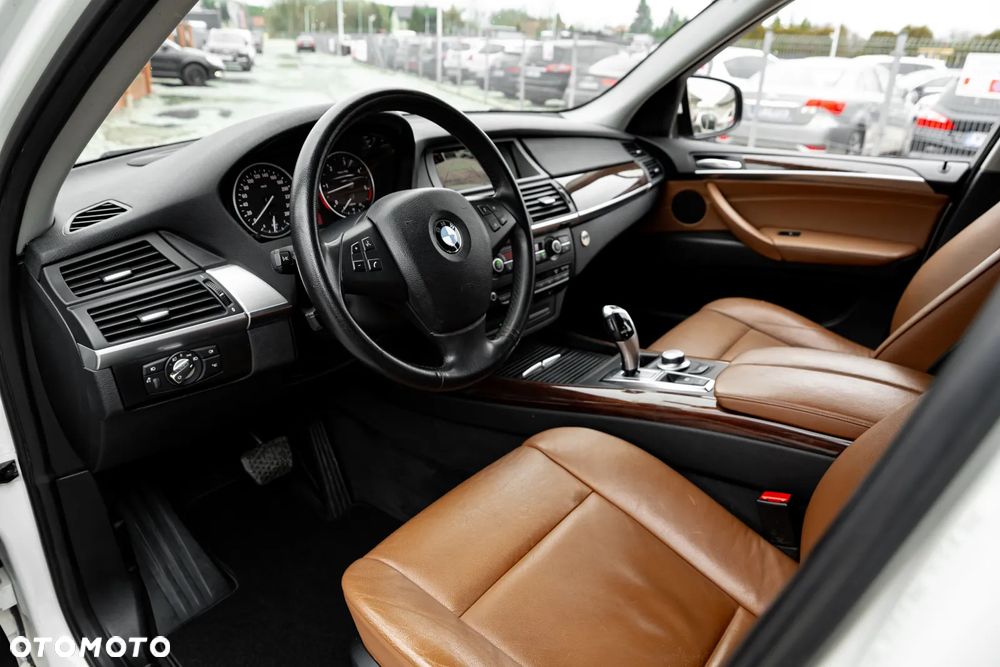 BMW X5 xDrive30d - 16
