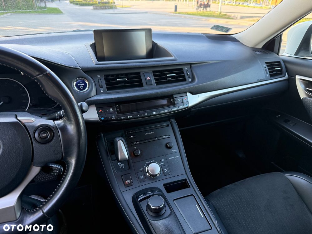 Lexus CT 200h Comfort - 11