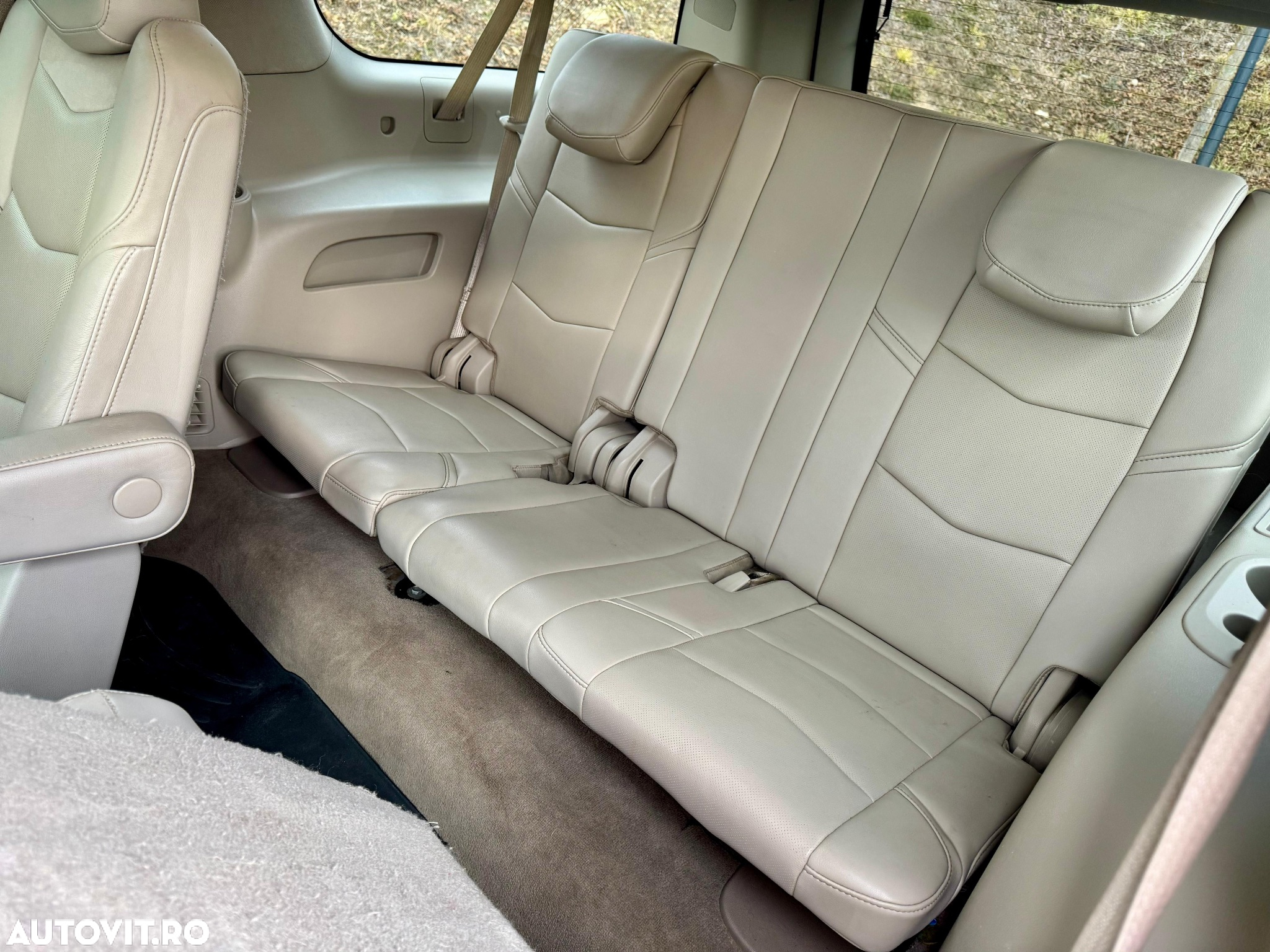 Cadillac Escalade 6.2 V8 AWD AT Platinum - 8