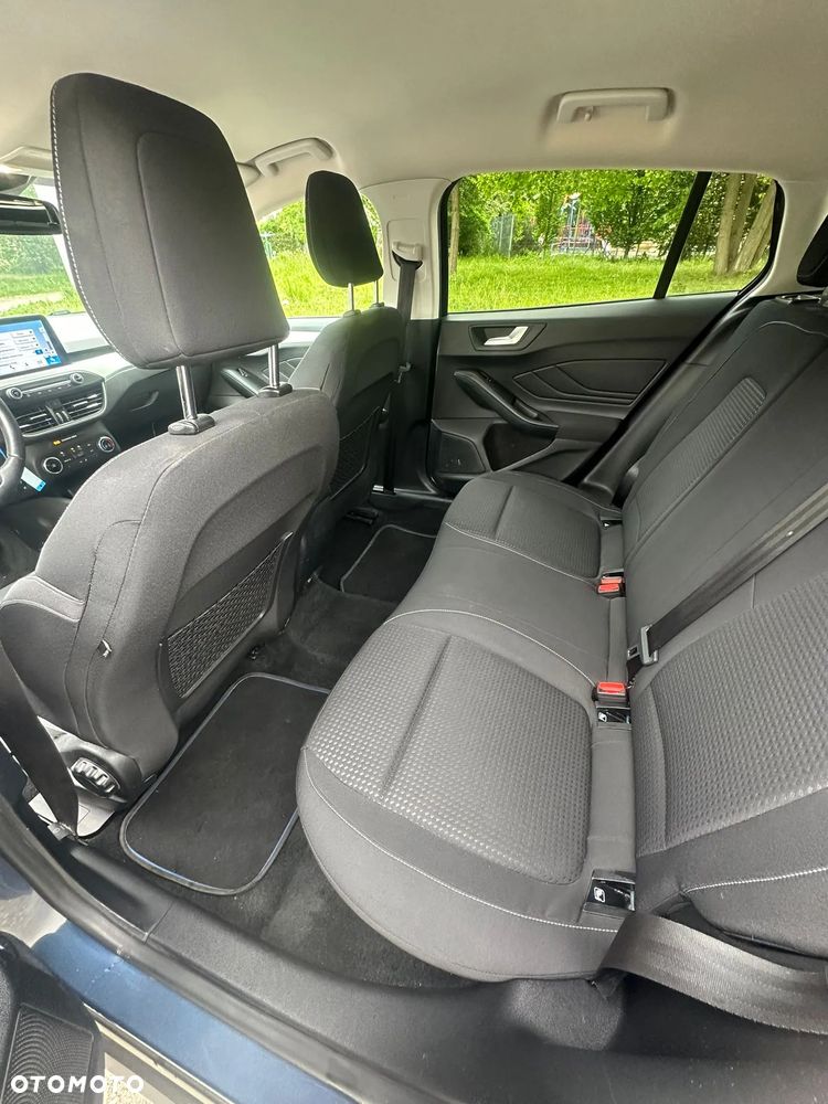 Ford Focus 1.0 EcoBoost Start-Stopp-System COOL&CONNECT - 32