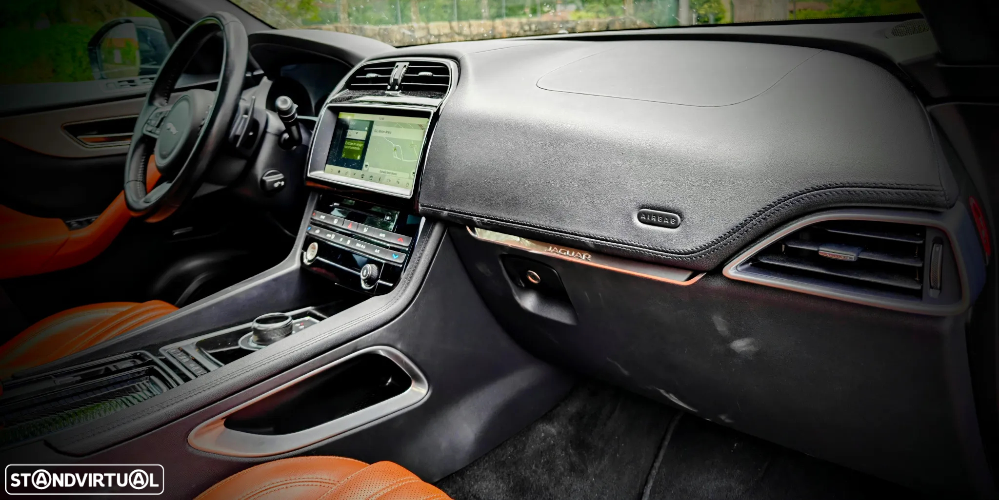Jaguar F-Pace 2.0 D200 AWD R-Dynamic S - 8