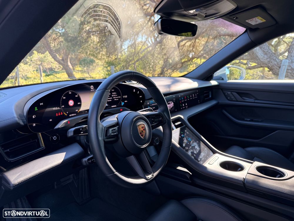 Porsche Taycan Sport Turismo 4S - 9