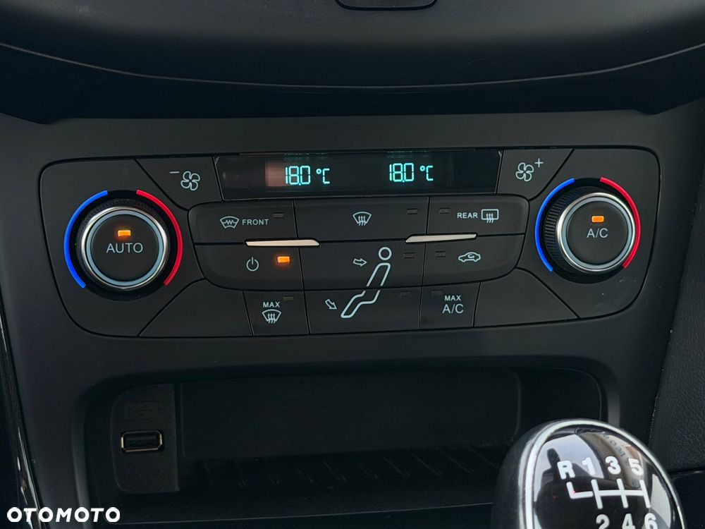 Ford Focus 1.5 TDCi Titanium - 29