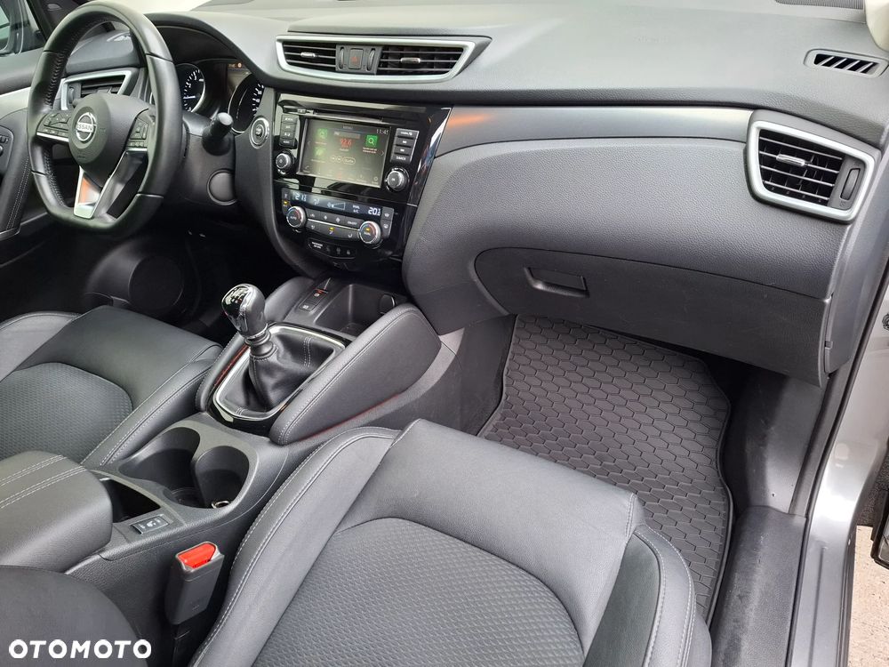 Nissan Qashqai 1.3 DIG-T Tekna - 34