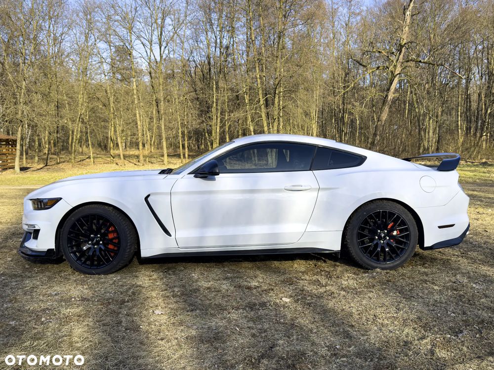 Ford Mustang 5.0 V8 GT - 4