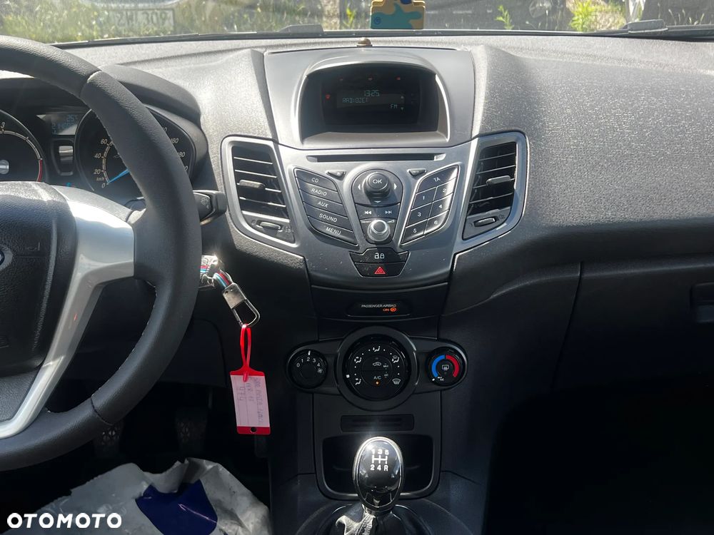 Ford Fiesta 1.6 TDCi Trend - 19
