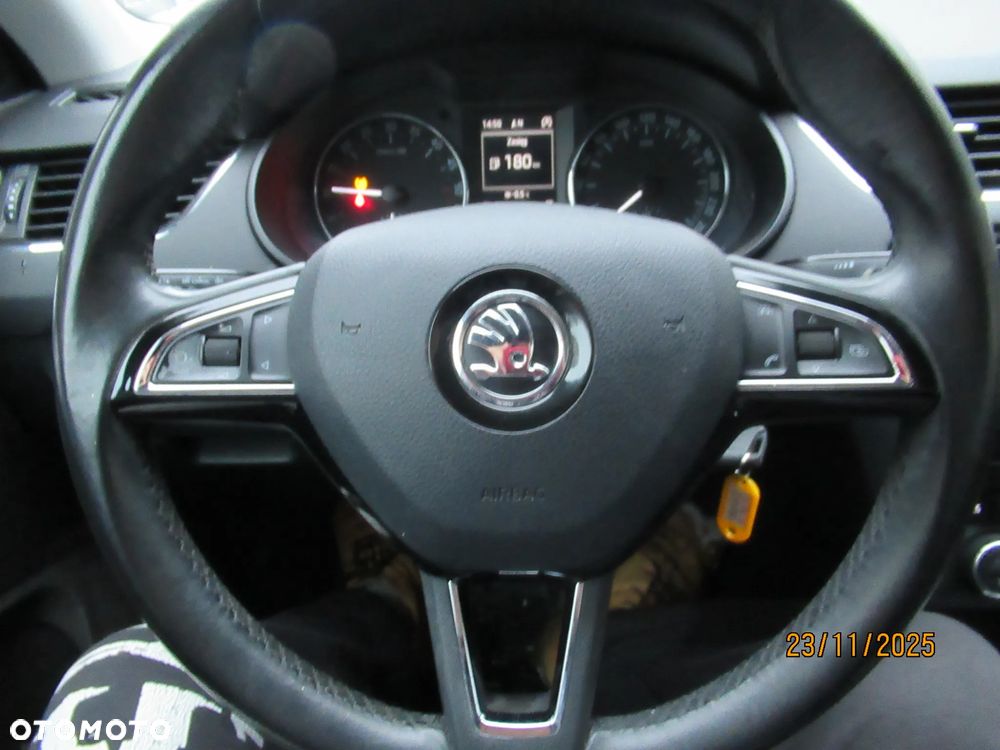 Skoda Octavia 1.6 TDI Ambition - 11