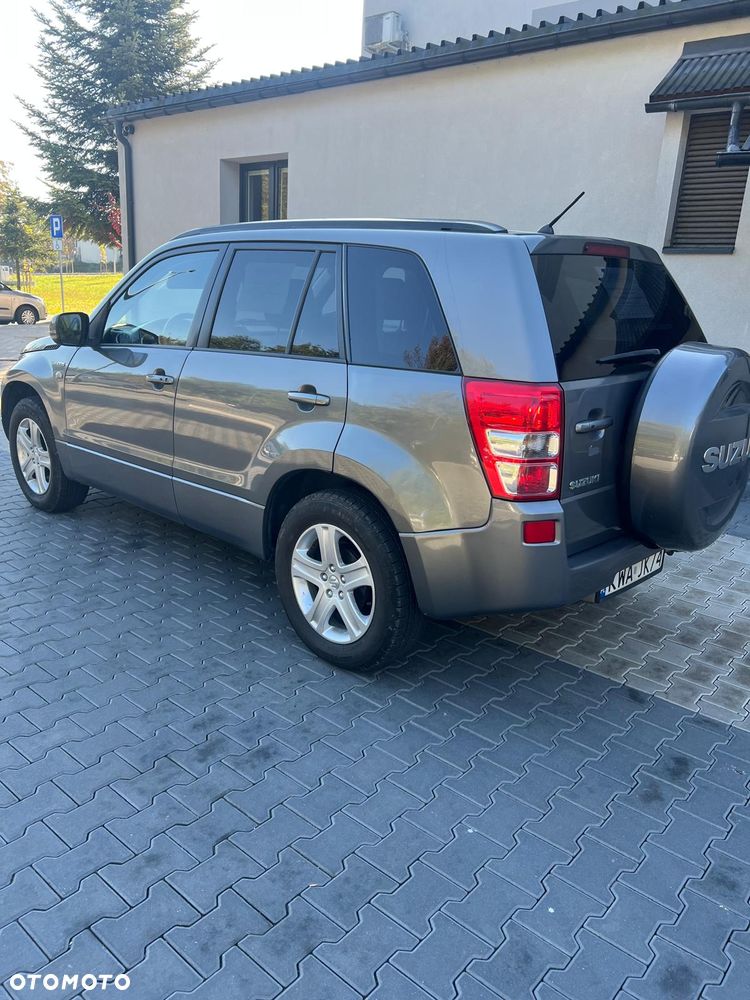 Suzuki Grand Vitara - 11