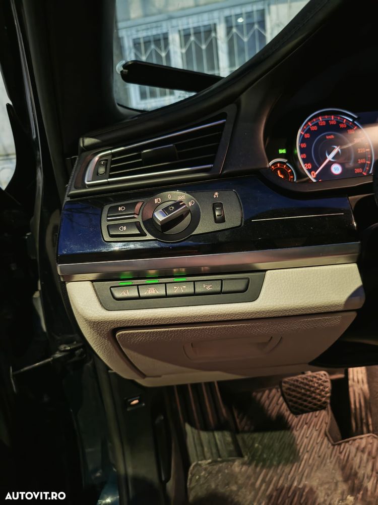 BMW Seria 7 740d xDrive - 13