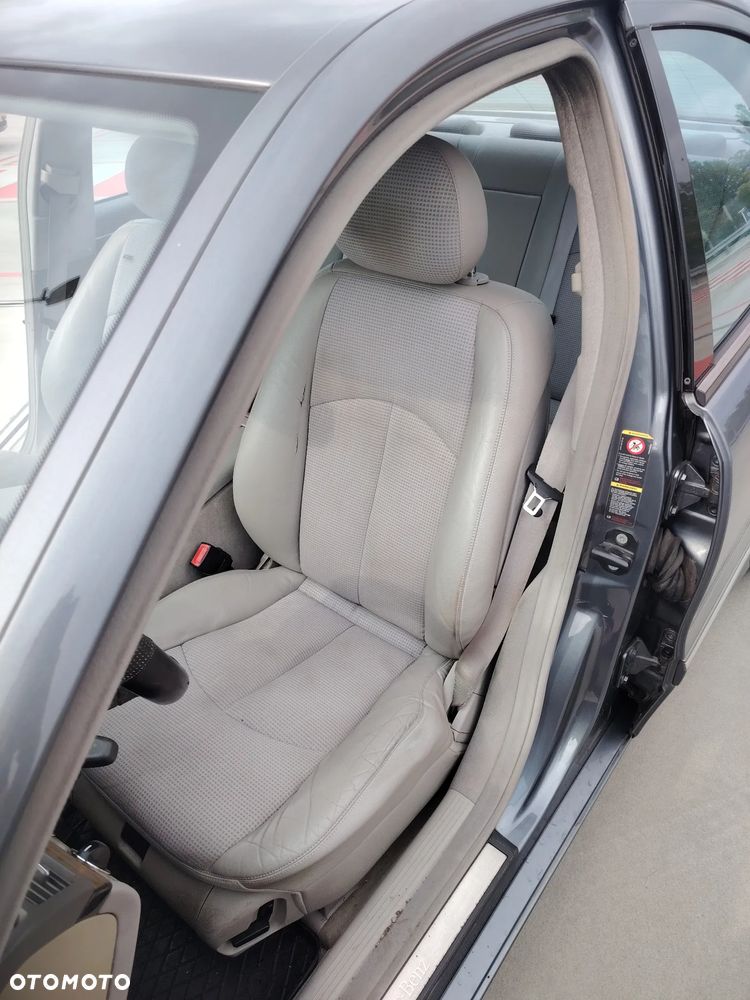 Mercedes-Benz Klasa E 220 CDI Automatik Avantgarde DPF - 10