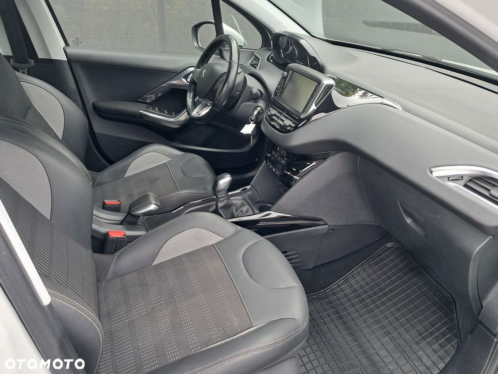 Peugeot 2008 1.6 BlueHDi Allure - 10