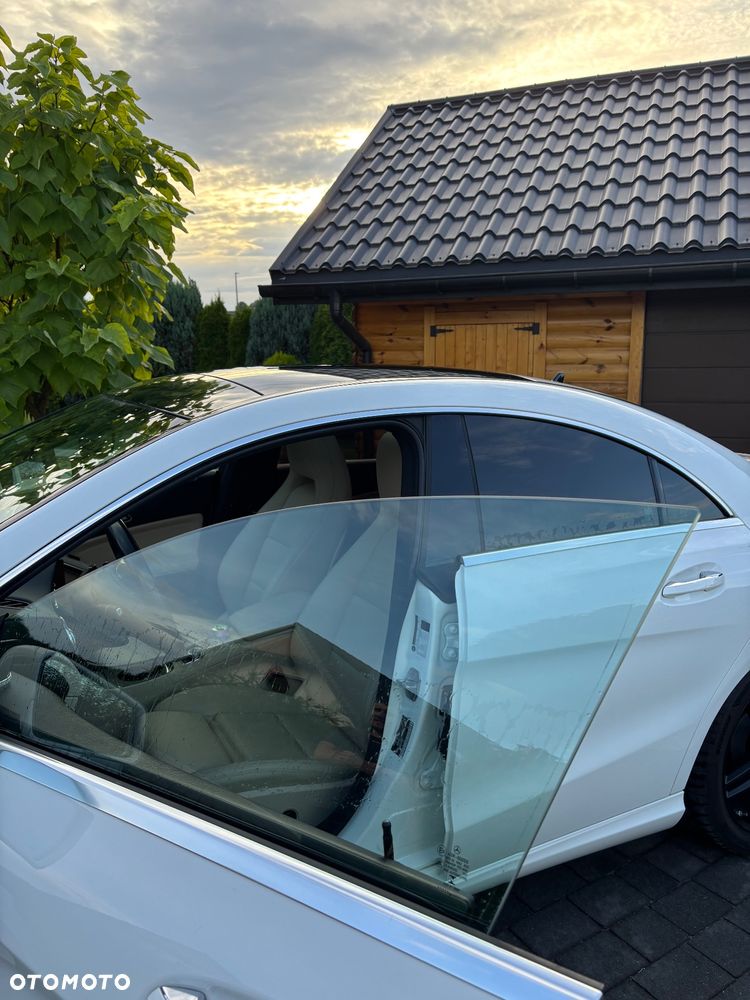 Mercedes-Benz CLA 250 4-Matic - 6