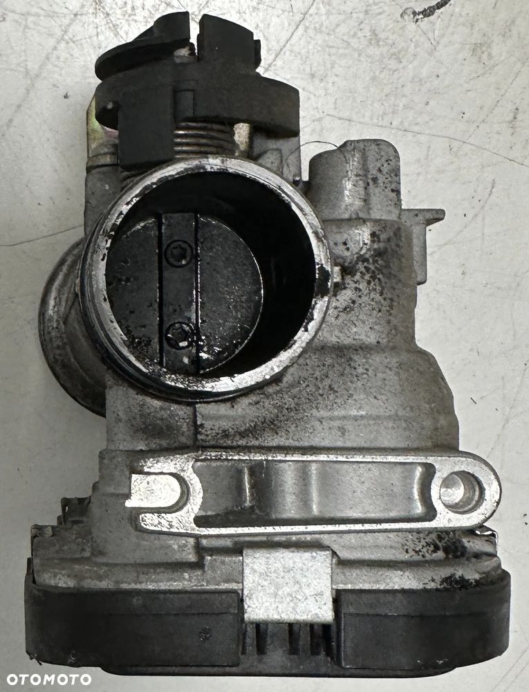 PIAGGIO BEVERLY 125 Przepustnica - 5
