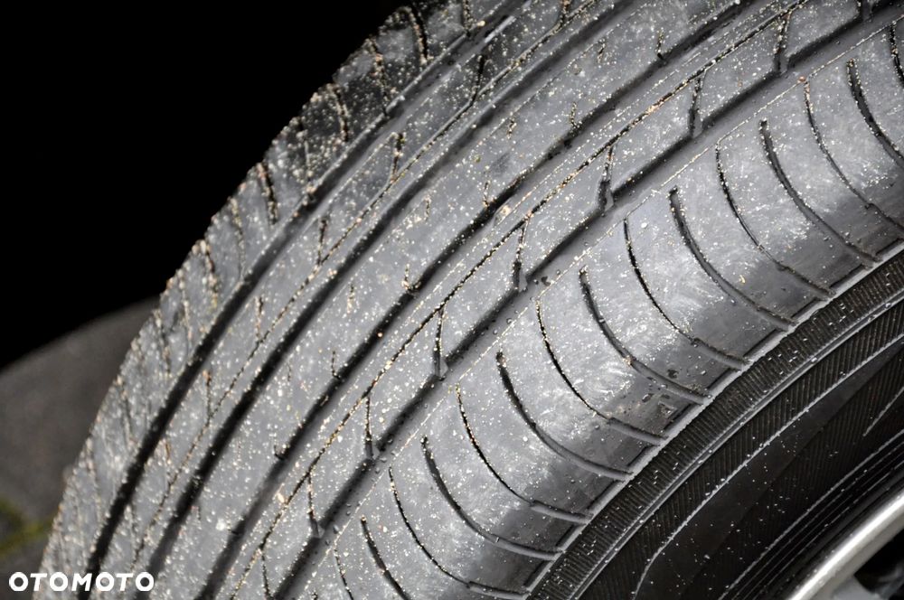 Volvo XC 60 2.4D Momentum - 13