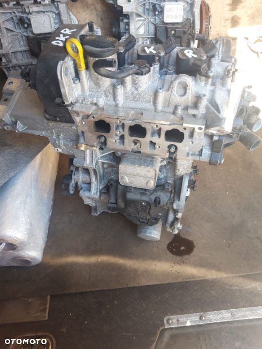 Silnik GOŁY słupek DKR 1.0TSI