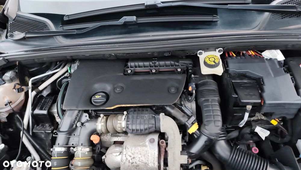 Citroën C4 BlueHDi 120 Stop&Start EAT6 Selection - 26