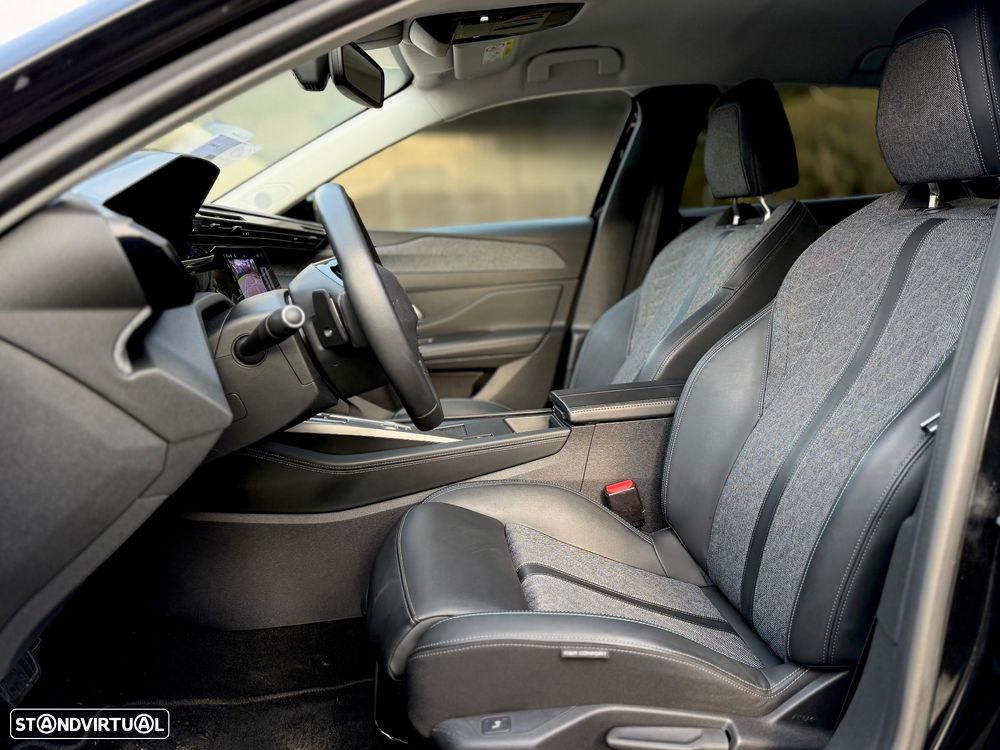 Peugeot 408 1.2 PureTech Allure Pack EAT8 - 11