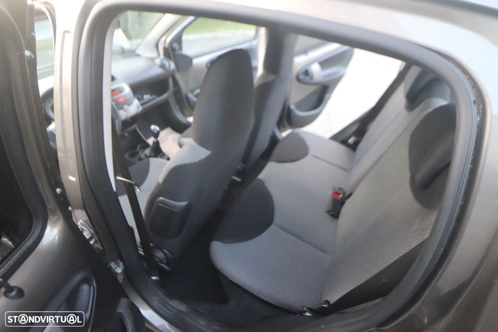 Toyota Aygo 1.0 X-Play+AC+X-Touch - 21