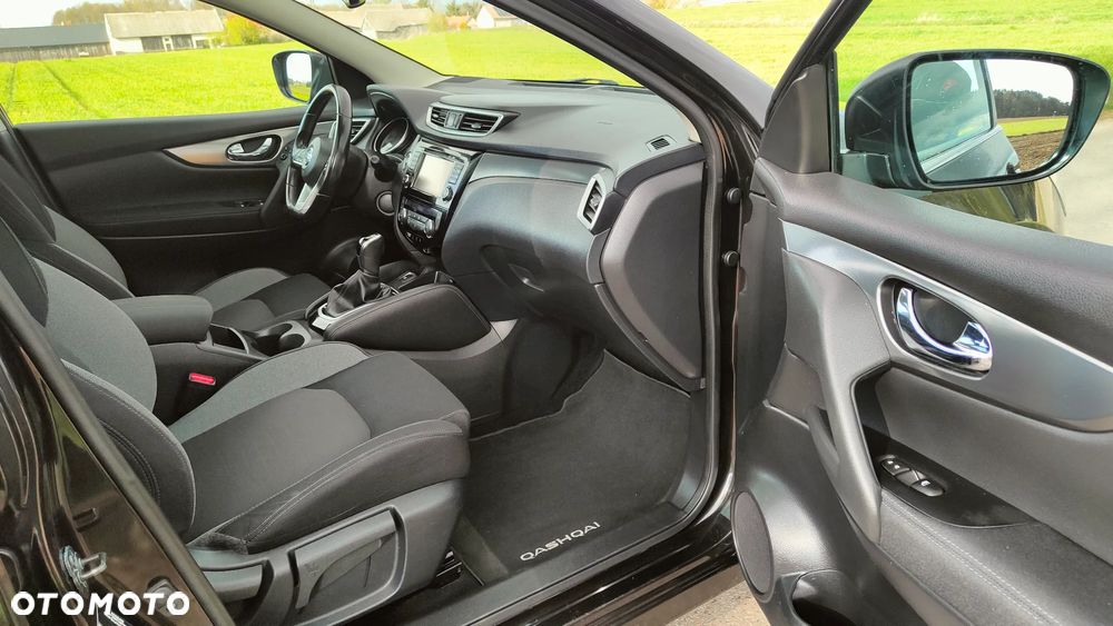 Nissan Qashqai 1.2 DIG-T Xtronic TEKNA+ - 31