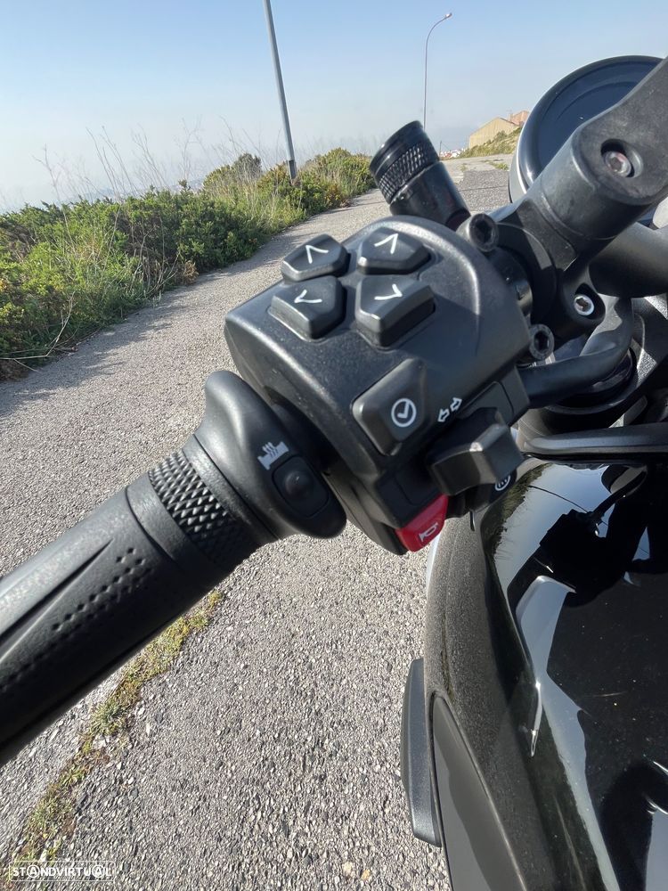 Triumph Trident - 11