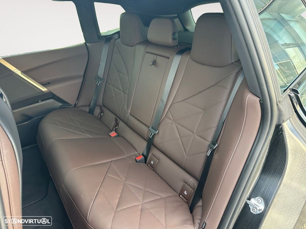 BMW iX xDrive 40 Pack Desportivo - 13