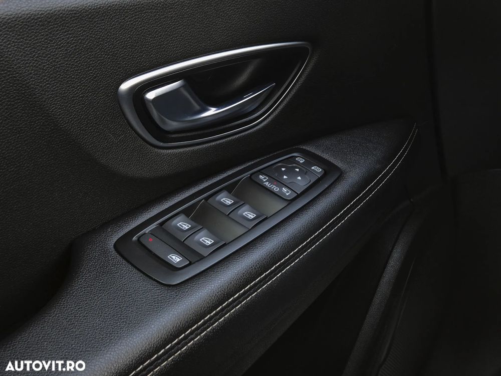 Renault Grand Scenic TCe 160 GPF EDC BLACK EDITION - 23