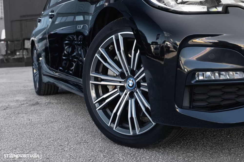 BMW 330 e Pack M Auto - 25