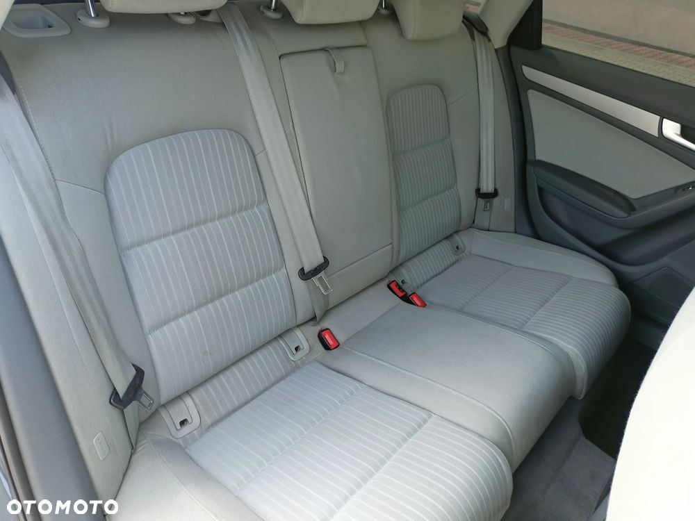 Audi A4 Avant 2.0 TDI DPF Ambition - 12