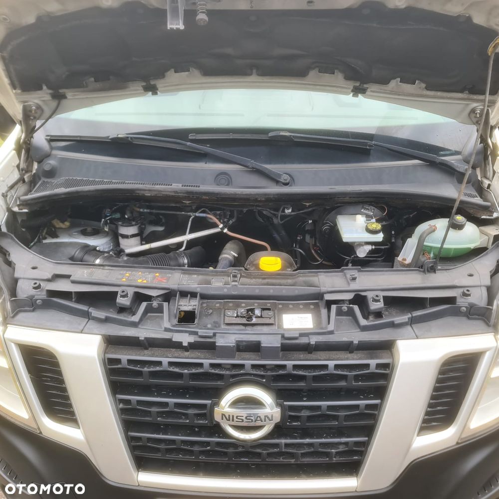 Nissan NV400 - 16
