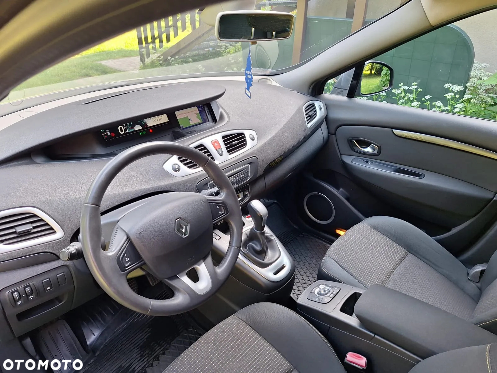 Renault Scenic 2.0 dCi Privilege - 14