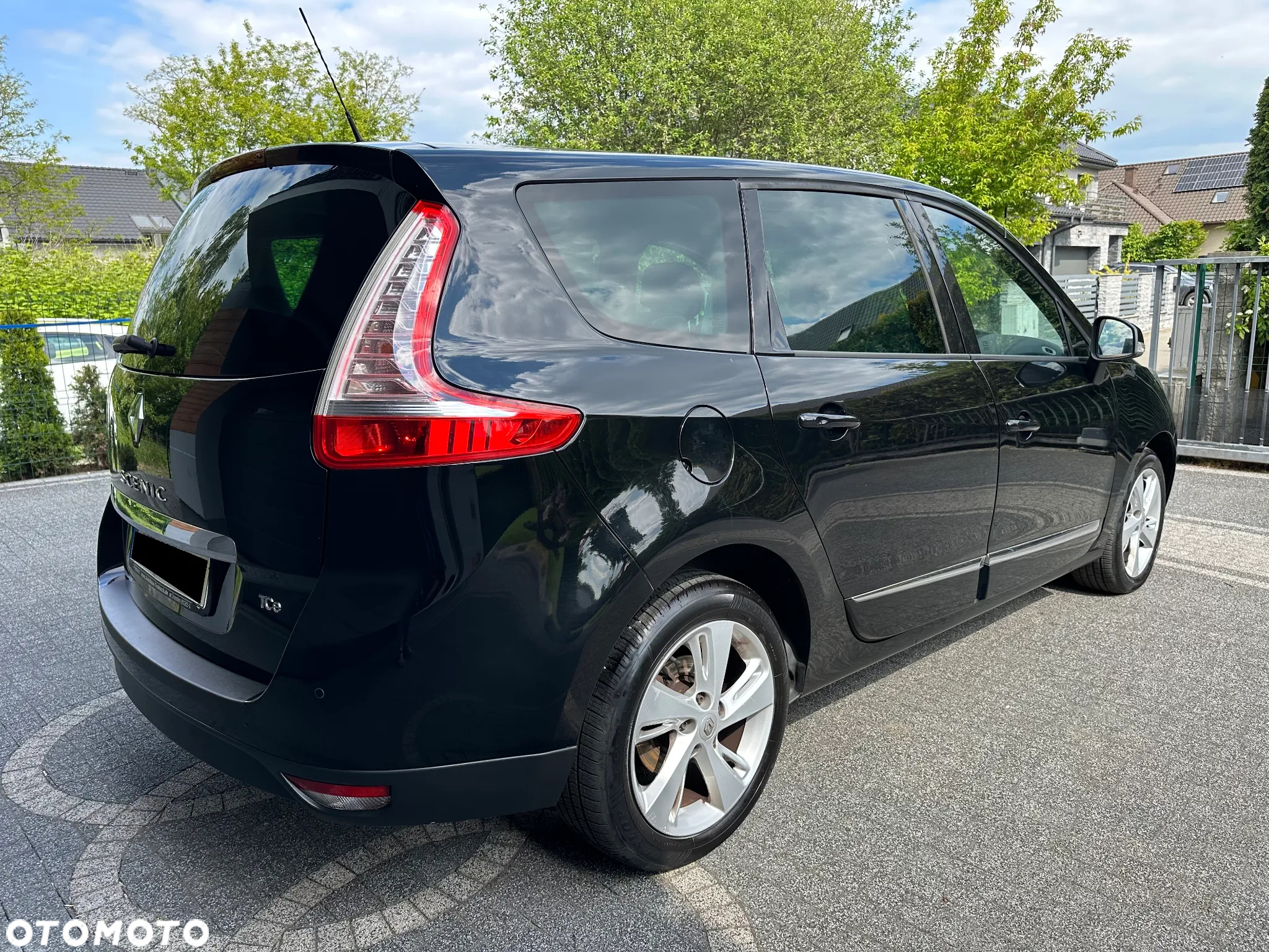 Renault Grand Scenic - 8