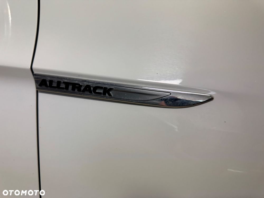 Volkswagen Passat Alltrack 2.0 TDI SCR 4Mot DSG - 12