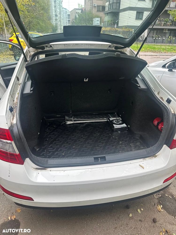 Skoda Octavia 1.6 TDI Ambition - 2