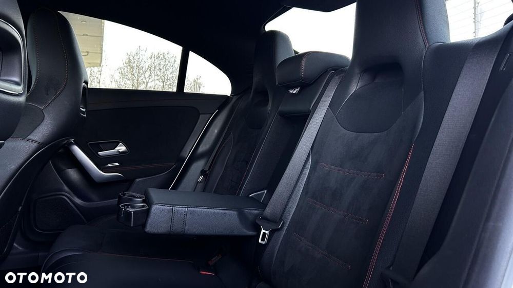 Mercedes-Benz CLA 250 e PHEV AMG Line 8G-DCT - 26