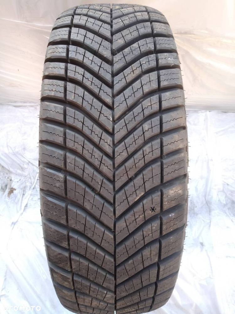 Goodyear Vector 4 Seasons Cargo 215/65 R16C 109/107T 2024 8mm - 1