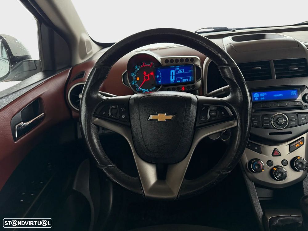 Chevrolet Aveo 1.3 VCDi LTZ - 14
