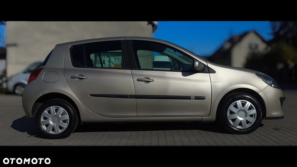 Renault Clio - 3